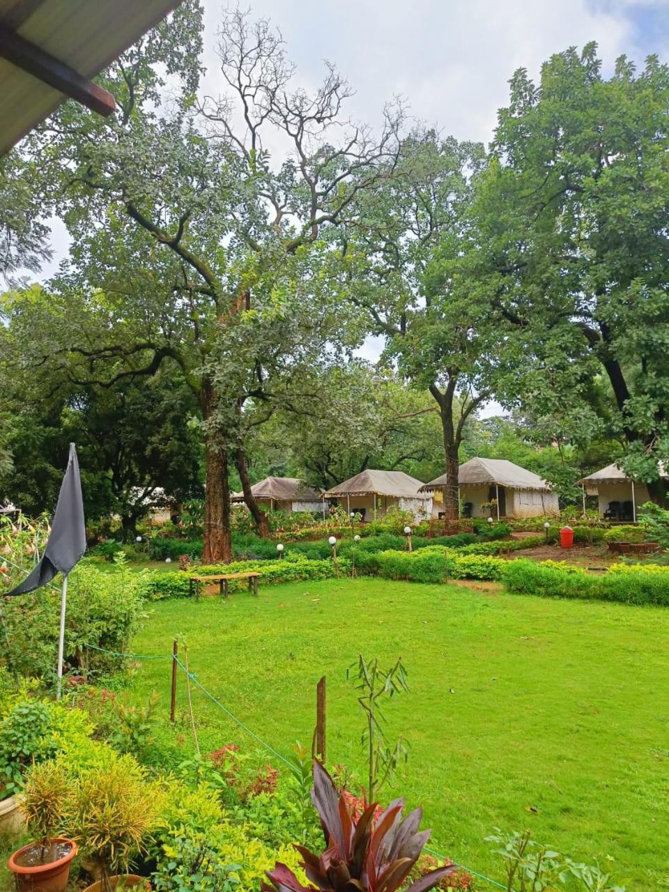 New Satpura Resort' Pachmarhī Eksteriør billede